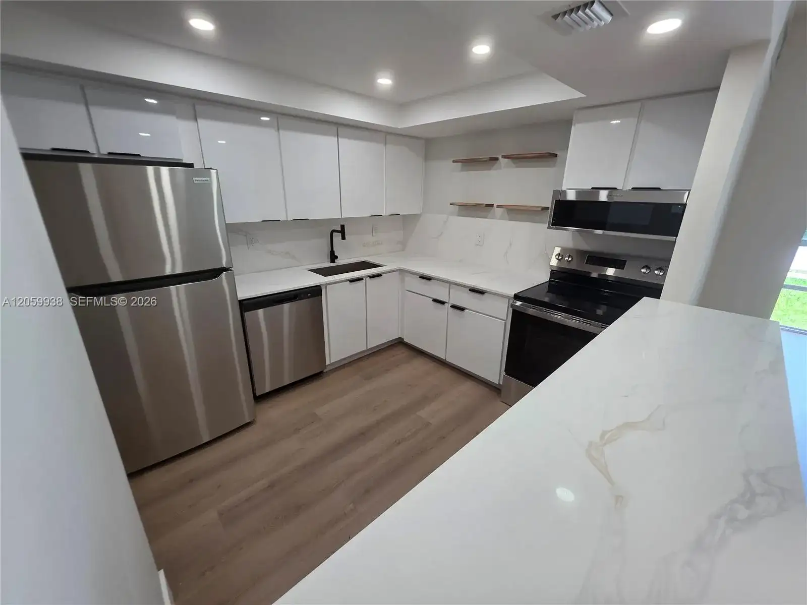501 Three Islands Blvd # 112, Hallandale Beach FL 33009 photo 3