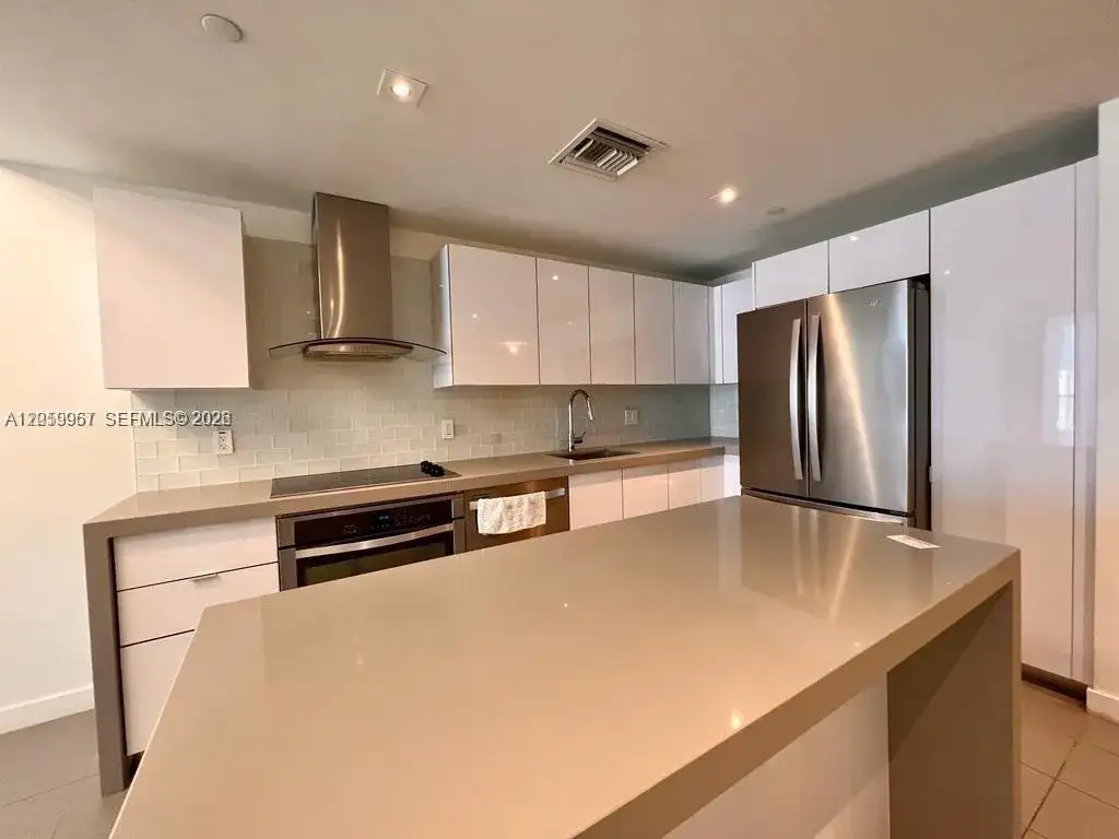 1600 NE 1st Ave # 2401, Miami FL 33132 photo 2