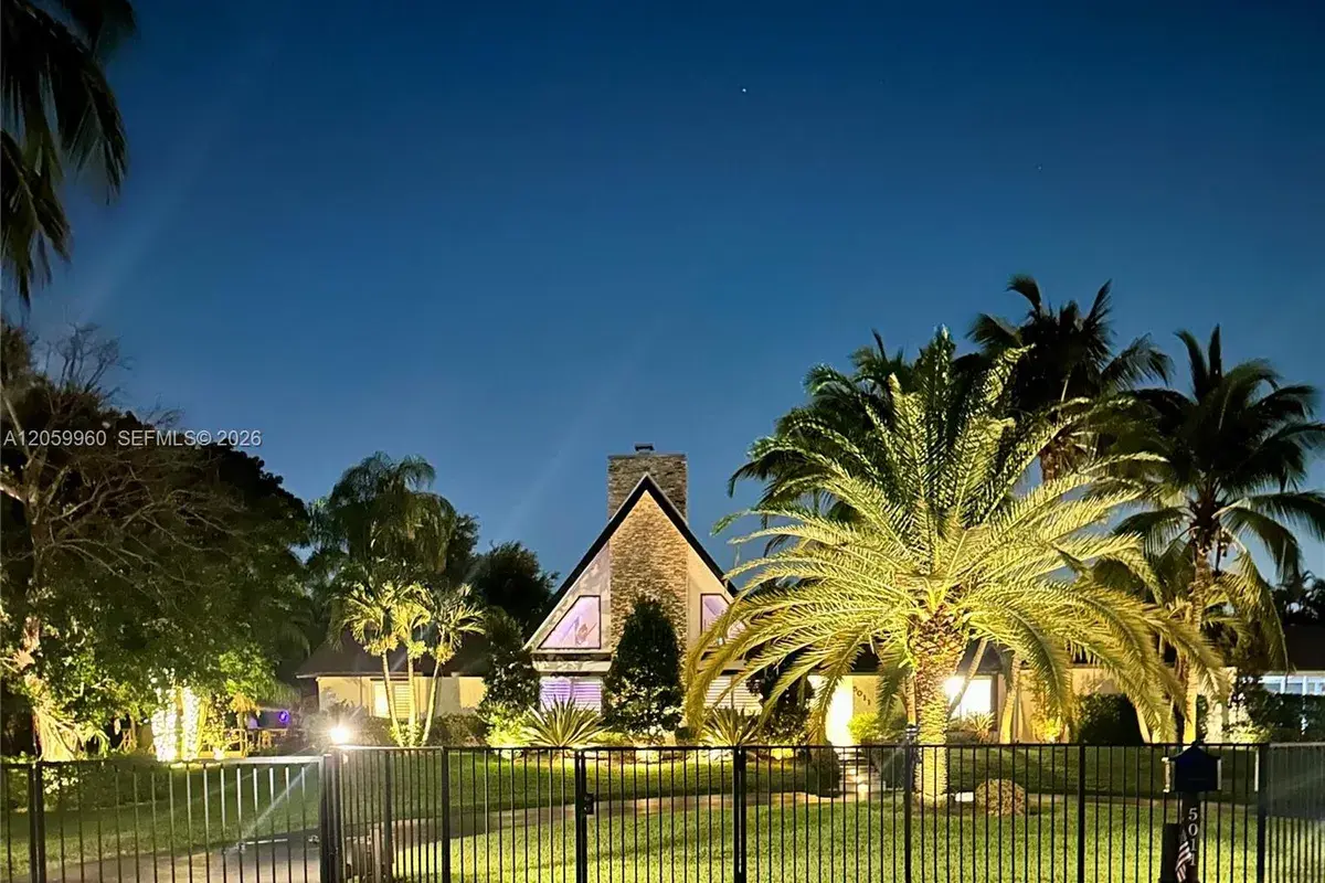 5011 Hawkhurst Ave, Southwest Ranches FL 33331