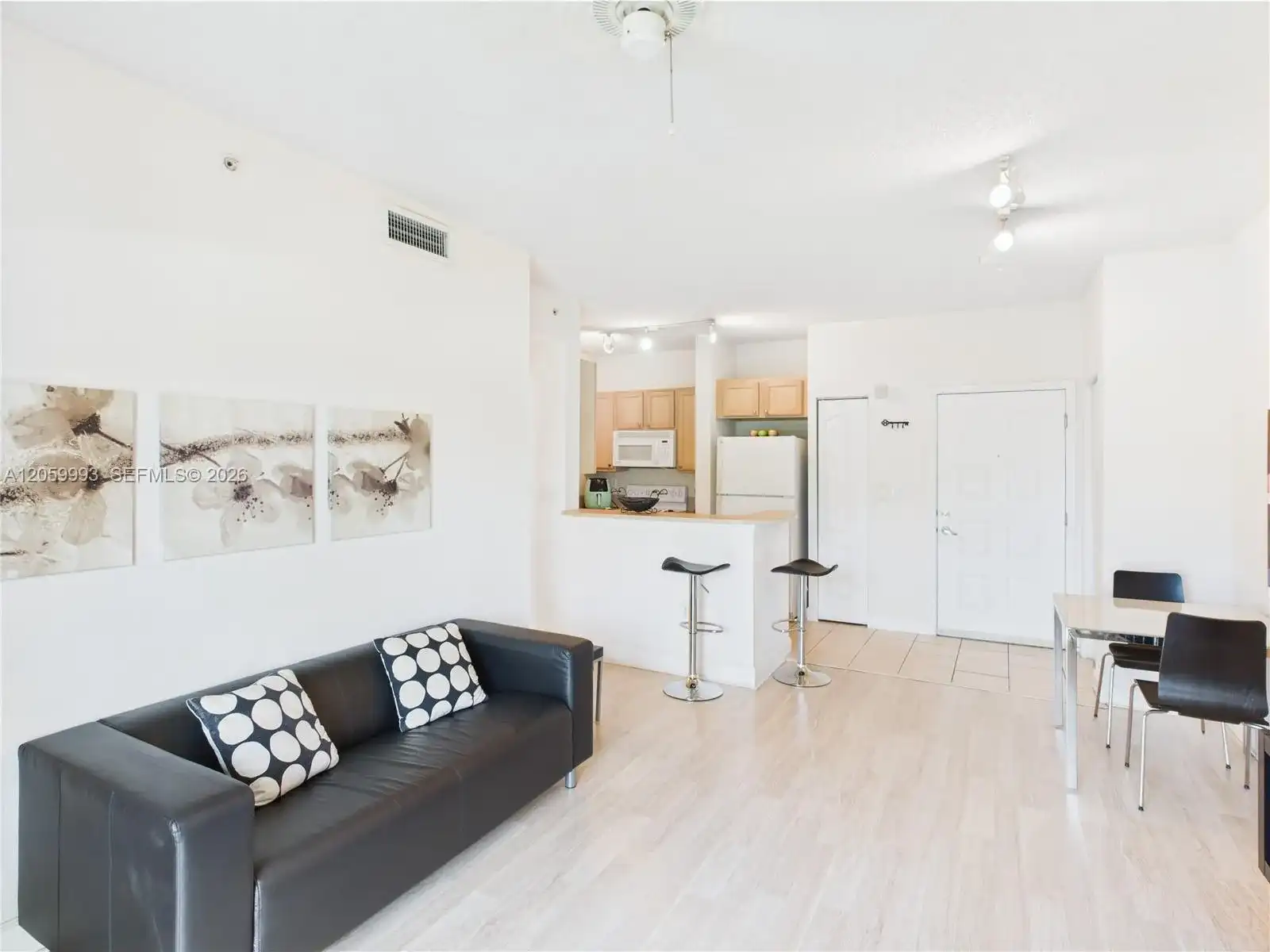 6001 SW 70th St # 455, South Miami FL 33143
