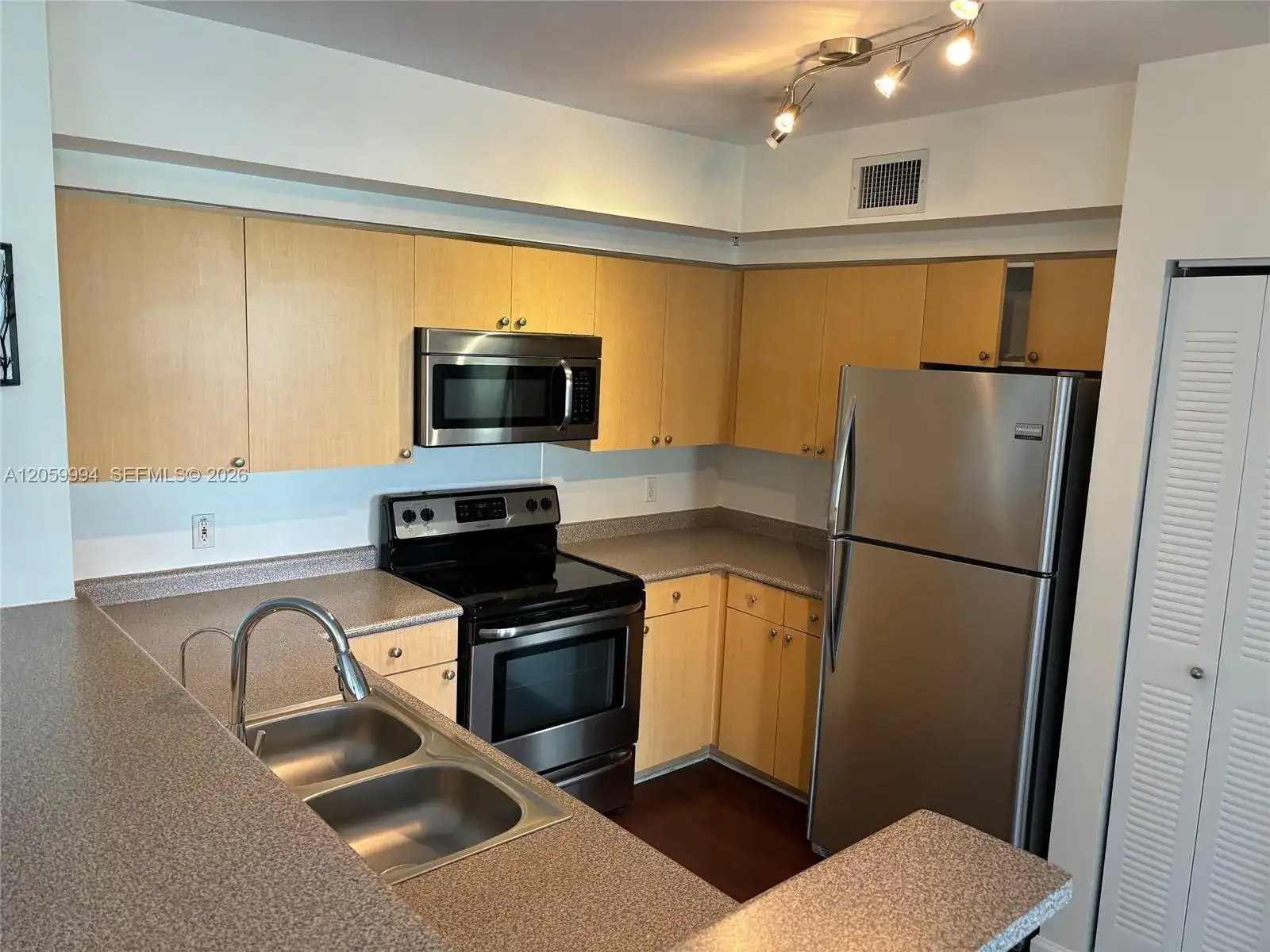 1919 Van Buren St # 414A, Hollywood FL 33020 photo 5