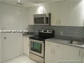 16701 NE 14th Ave # 203, Miami FL 33162