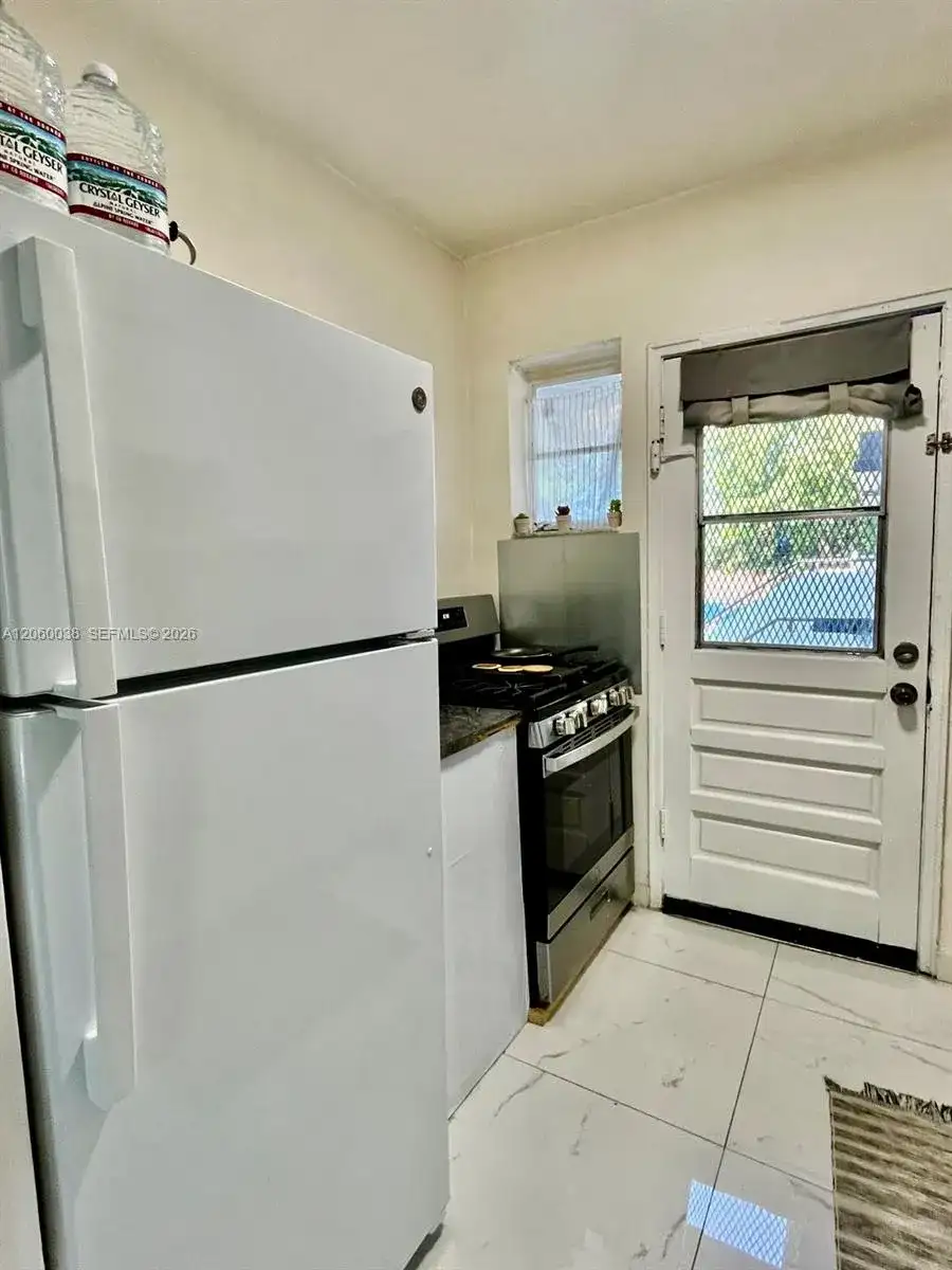 650 84th St # 35, Miami Beach FL 33141 photo 5