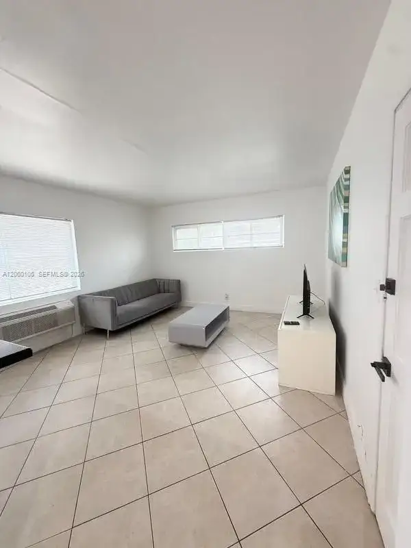 8011 Abbott Ave # 4, Miami Beach FL 33141 photo 3