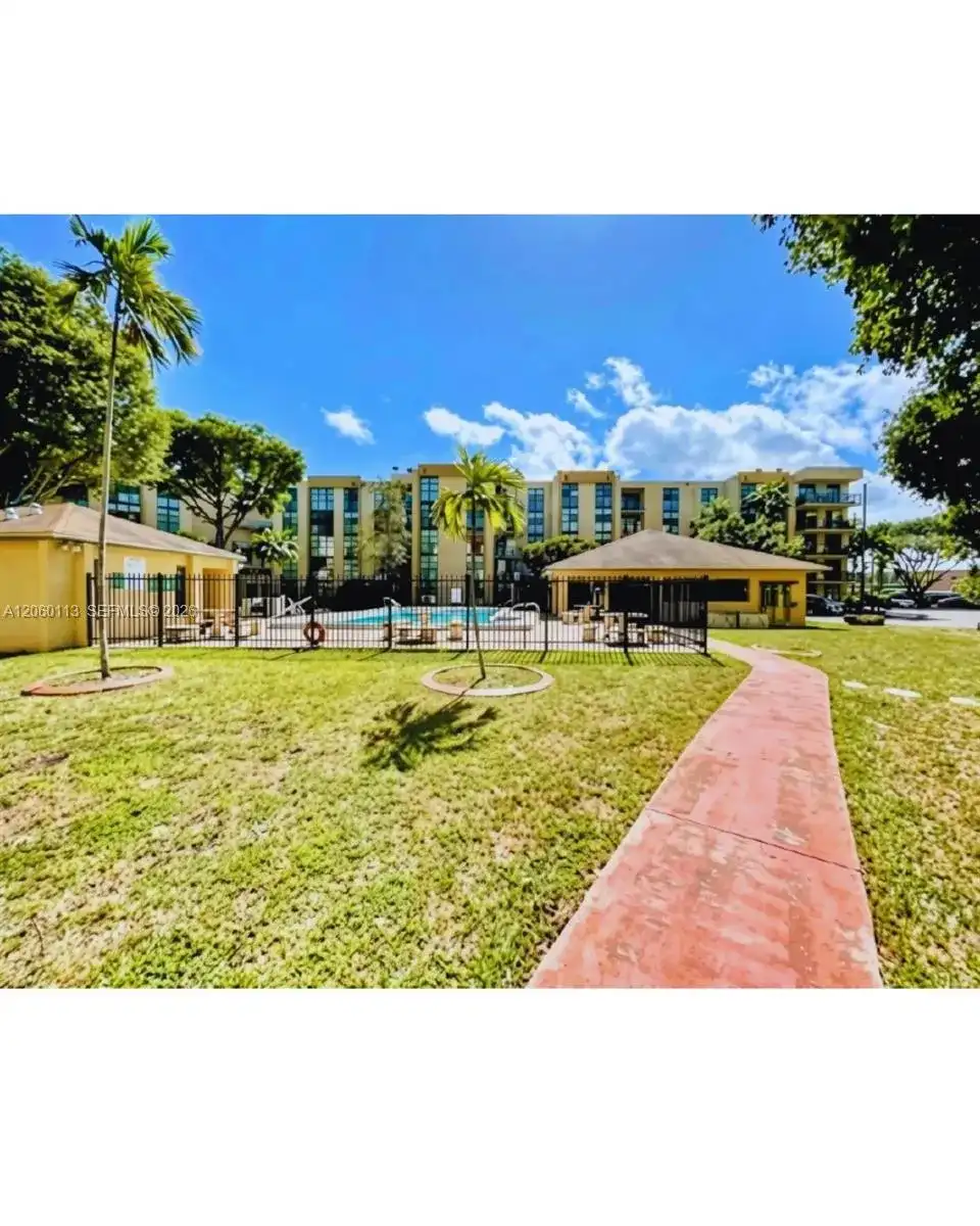 11750 SW 18th St # 1, Miami FL 33175