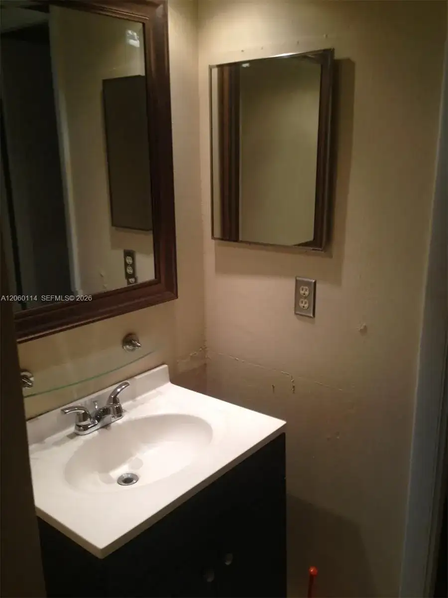 6101 N Falls Cir Dr # 409, Lauderhill FL 33319 photo 5