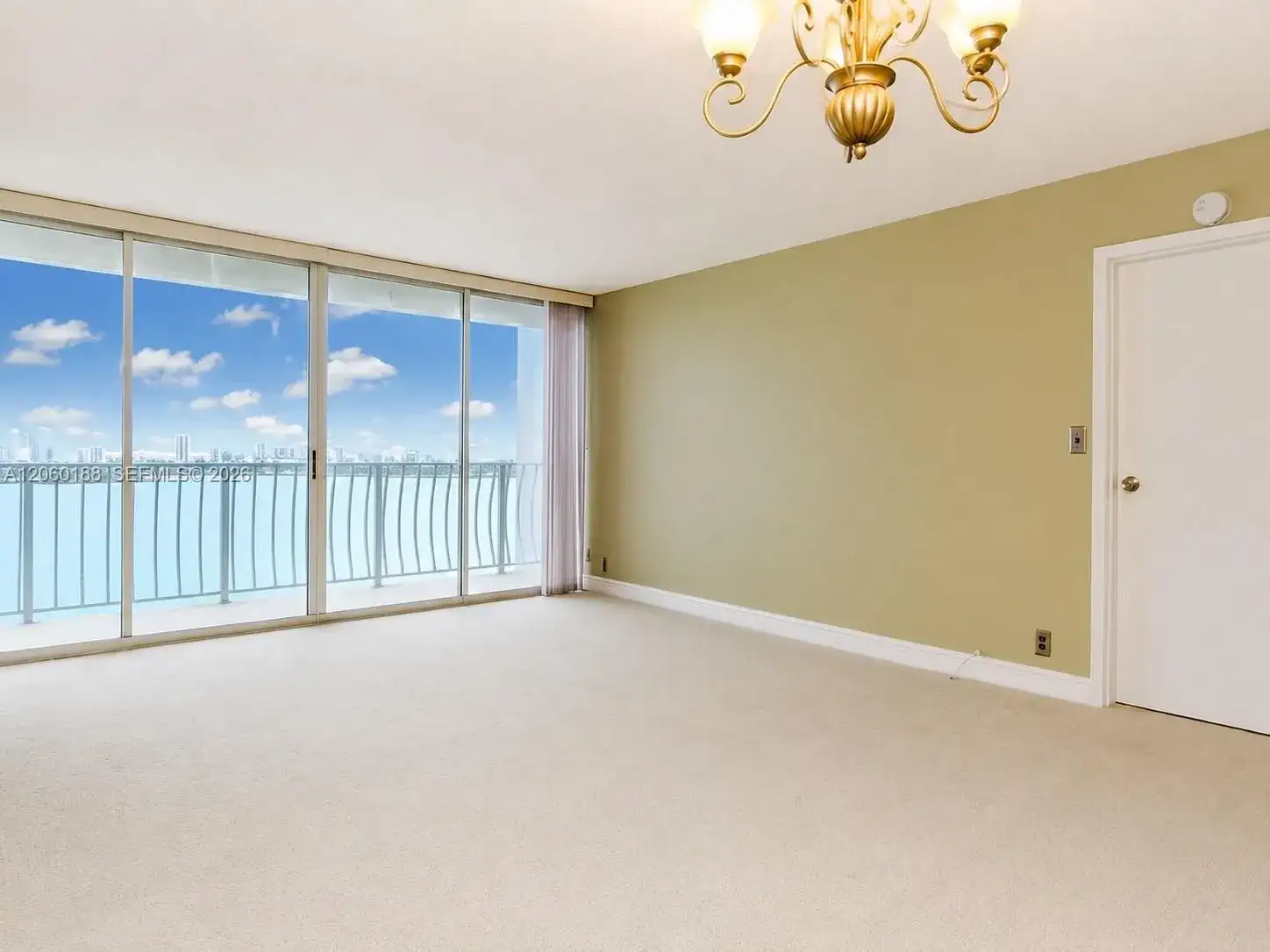 7601 E Treasure Dr # 1807, North Bay Village FL 33141 photo 3