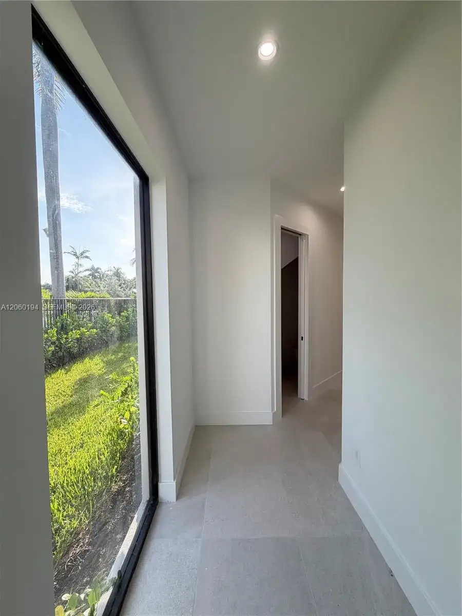 4664 SW 32nd Ave # 4664, Dania Beach FL 33312 photo 3