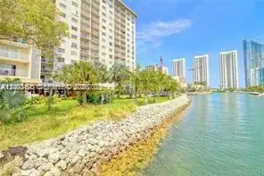 400 Kings Point Dr # 320, Sunny Isles Beach FL 33160 photo 2