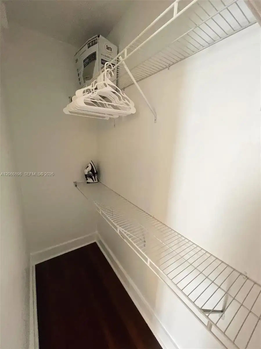 274 NW 32nd St # 1, Miami FL 33127 photo 4