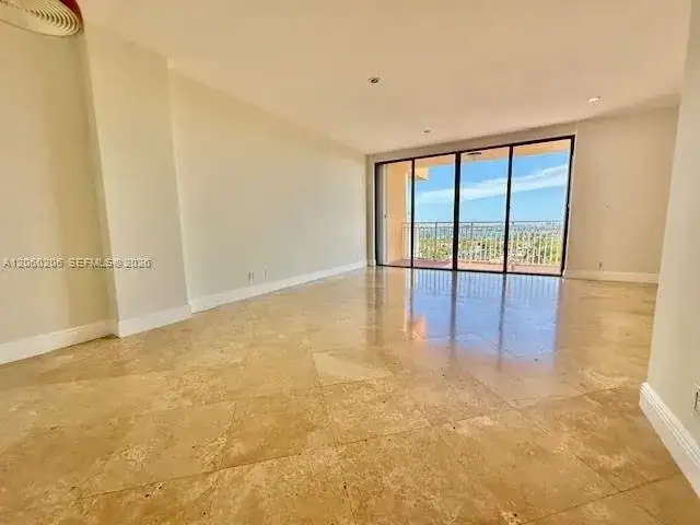 2450 NE 135th St # 1005, North Miami FL 33181 photo 4
