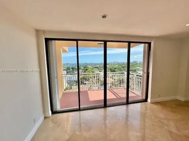2450 NE 135th St # 1005, North Miami FL 33181 photo 5