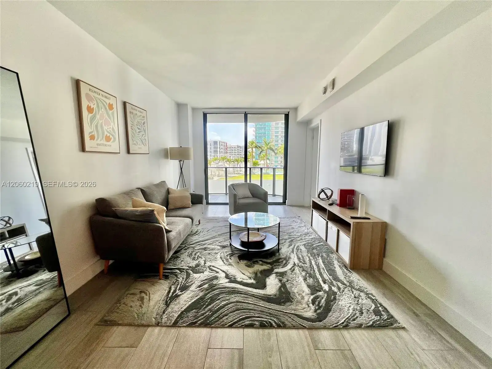 121 NE 34th St # 803, Miami FL 33137 photo 2