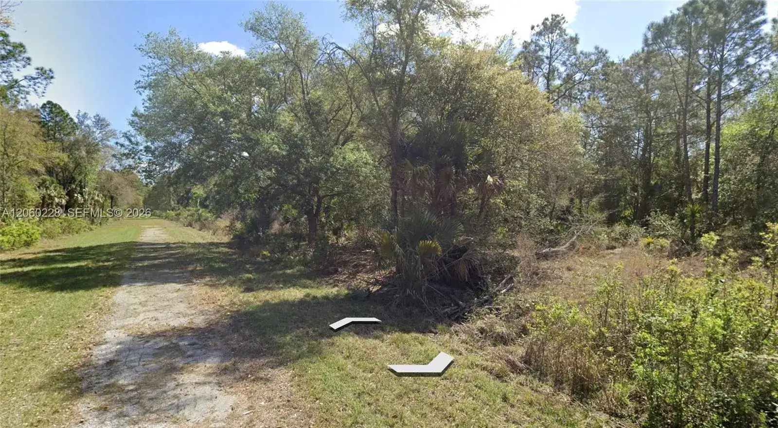 W Edgewood Dr, Other City - In The State Of Florida FL 32139 photo 4