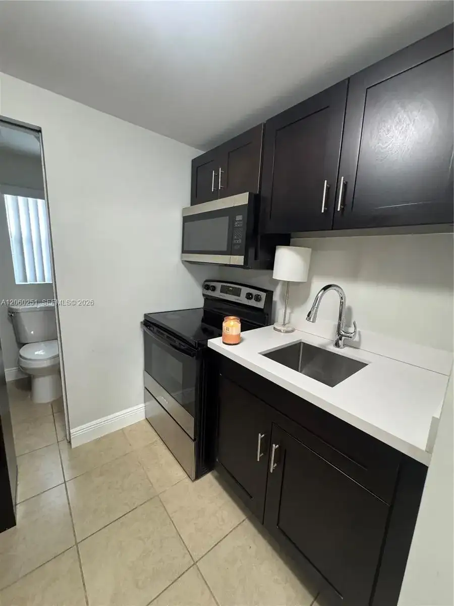 2311 NW 15th St Rear, Miami FL 33125 photo 5