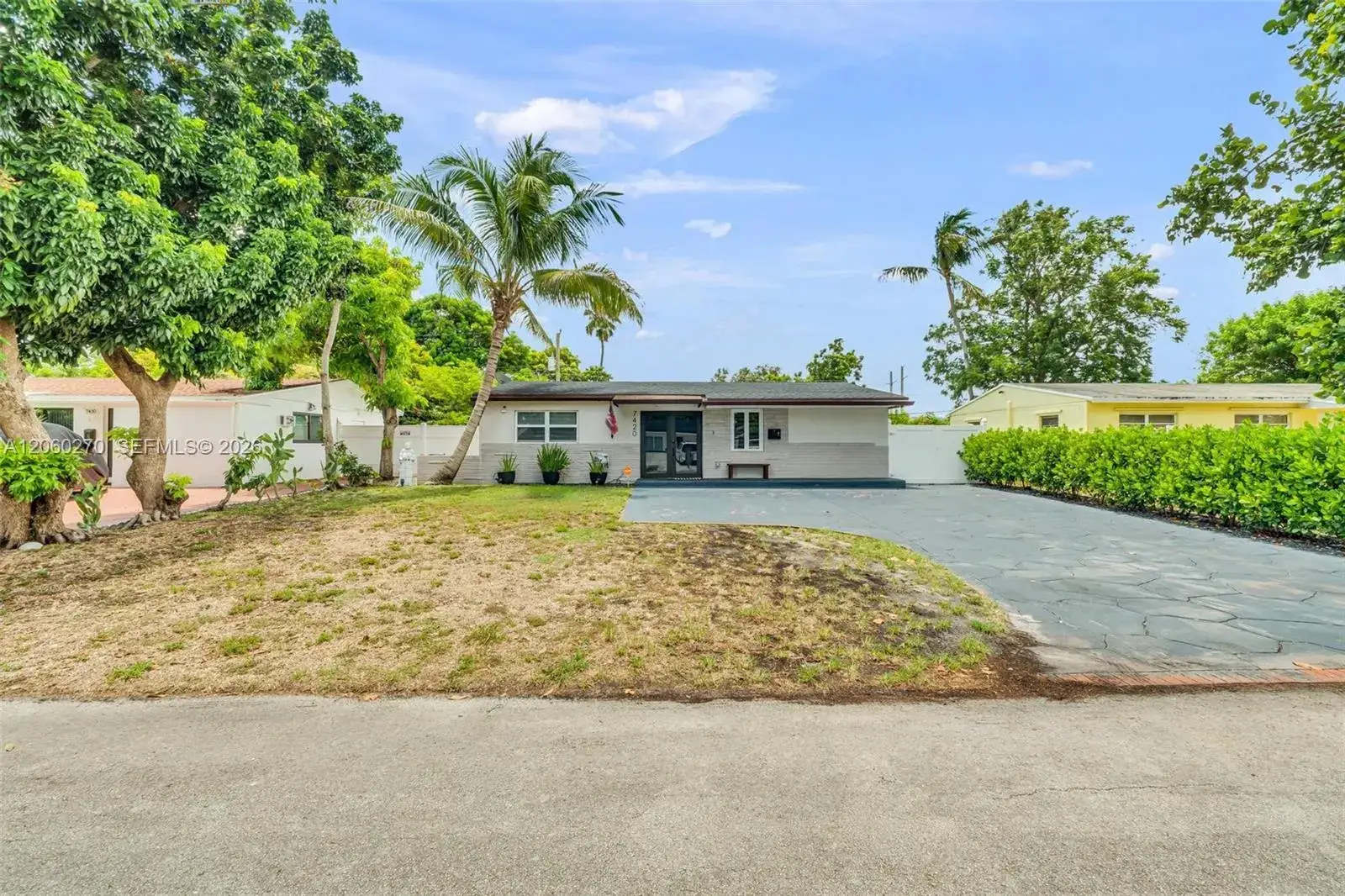 7420 Hope St, Hollywood FL 33024