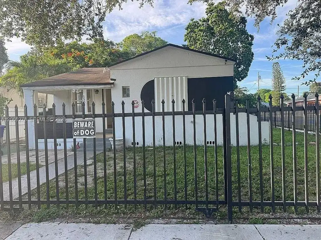 1501 NW 42nd St, Miami FL 33142 photo 3
