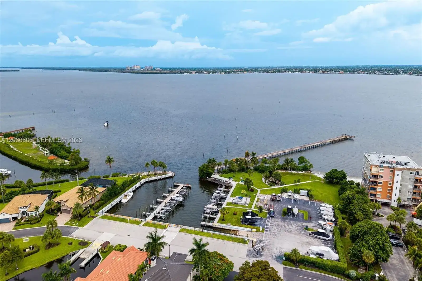 14610 Laguna Dr., Fort Myers FL 33908 photo 2