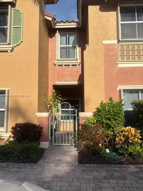 806 SW 143rd Ter, Pembroke Pines FL 33027