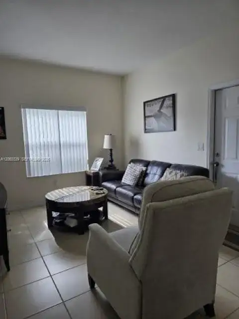 806 SW 143rd Ter, Pembroke Pines FL 33027 photo 3