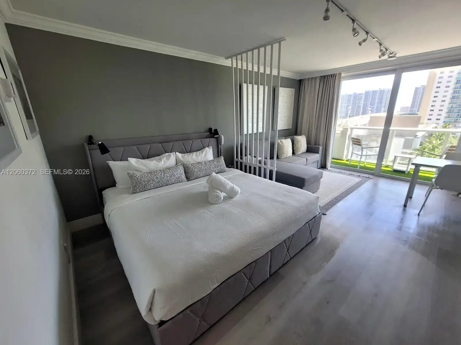 19201 Collins Ave # 632, Sunny Isles Beach FL 33160