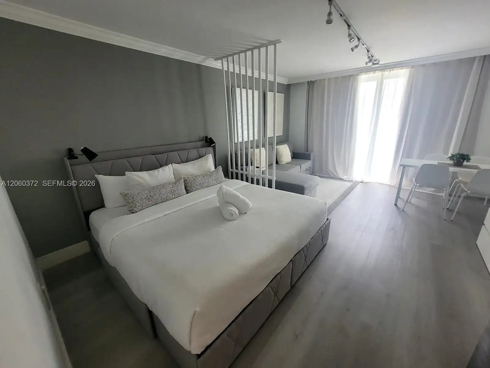 19201 Collins Ave # 632, Sunny Isles Beach FL 33160 photo 4