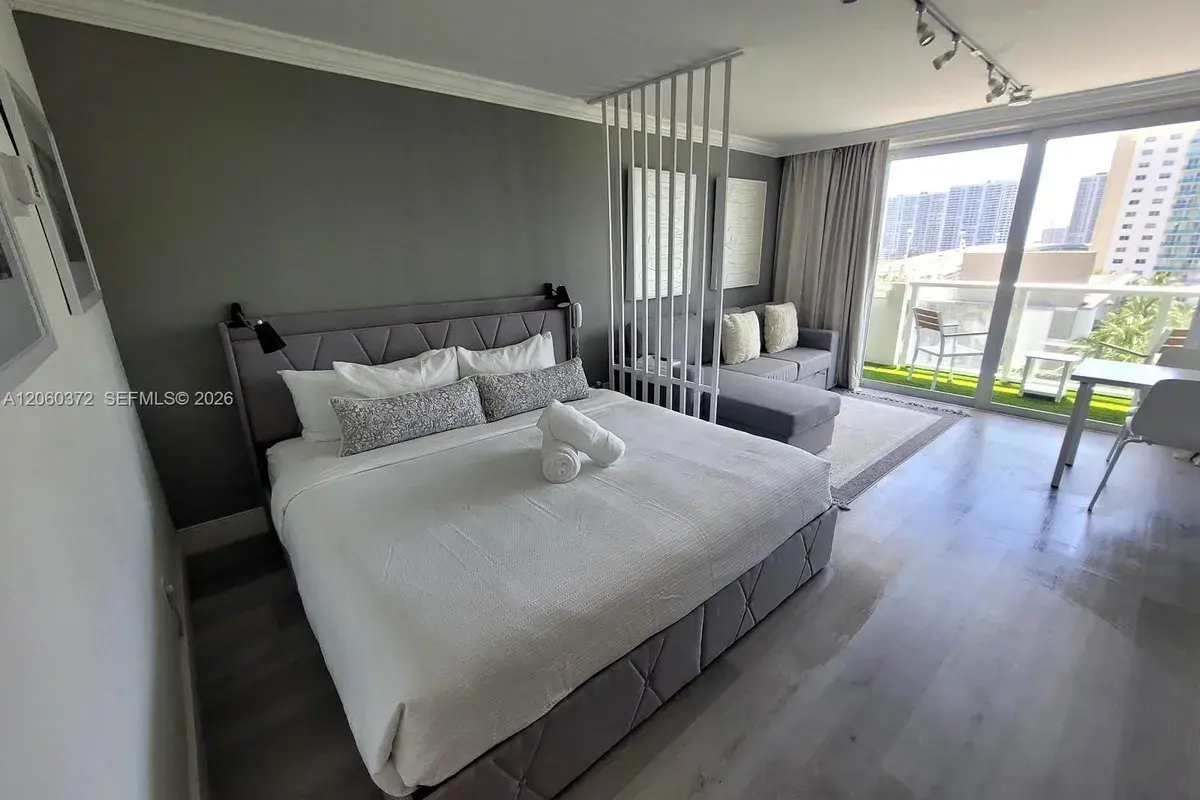 19201 Collins Ave # 632, Sunny Isles Beach FL 33160