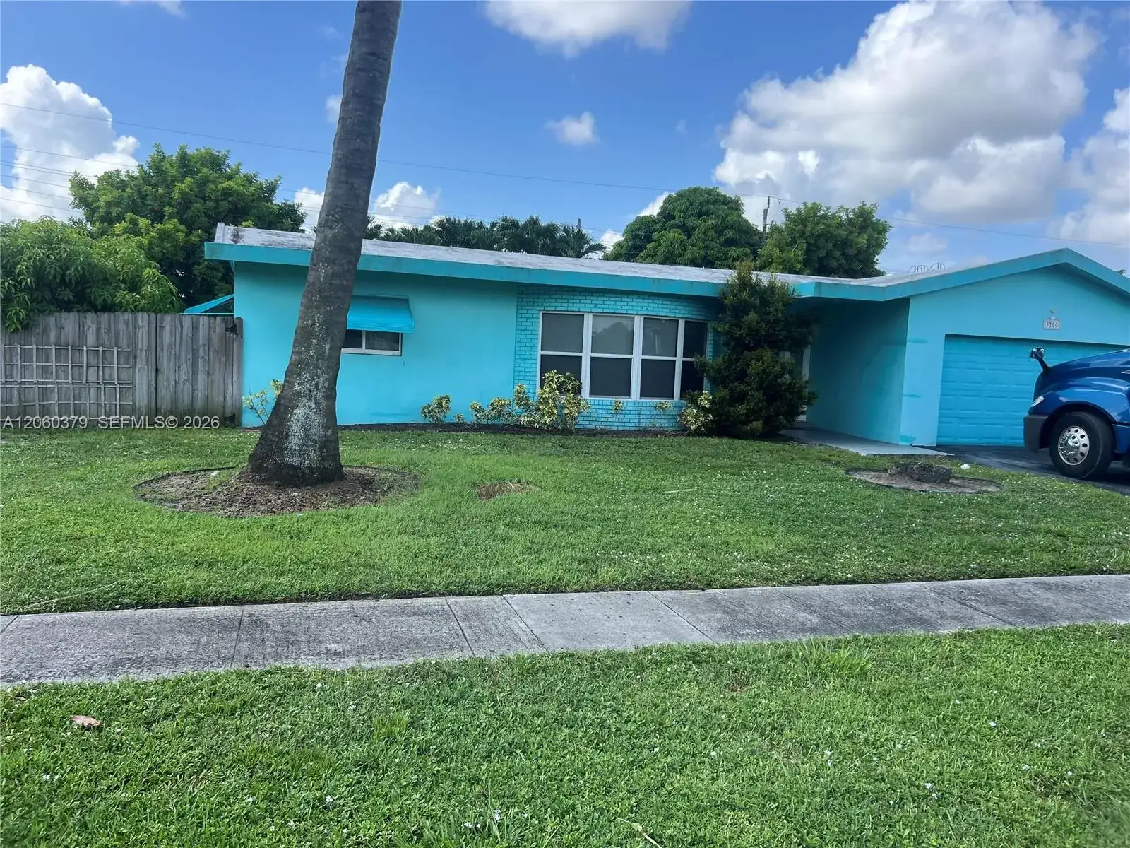 3700 NW 25th St, Lauderdale Lakes FL 33311 photo 2