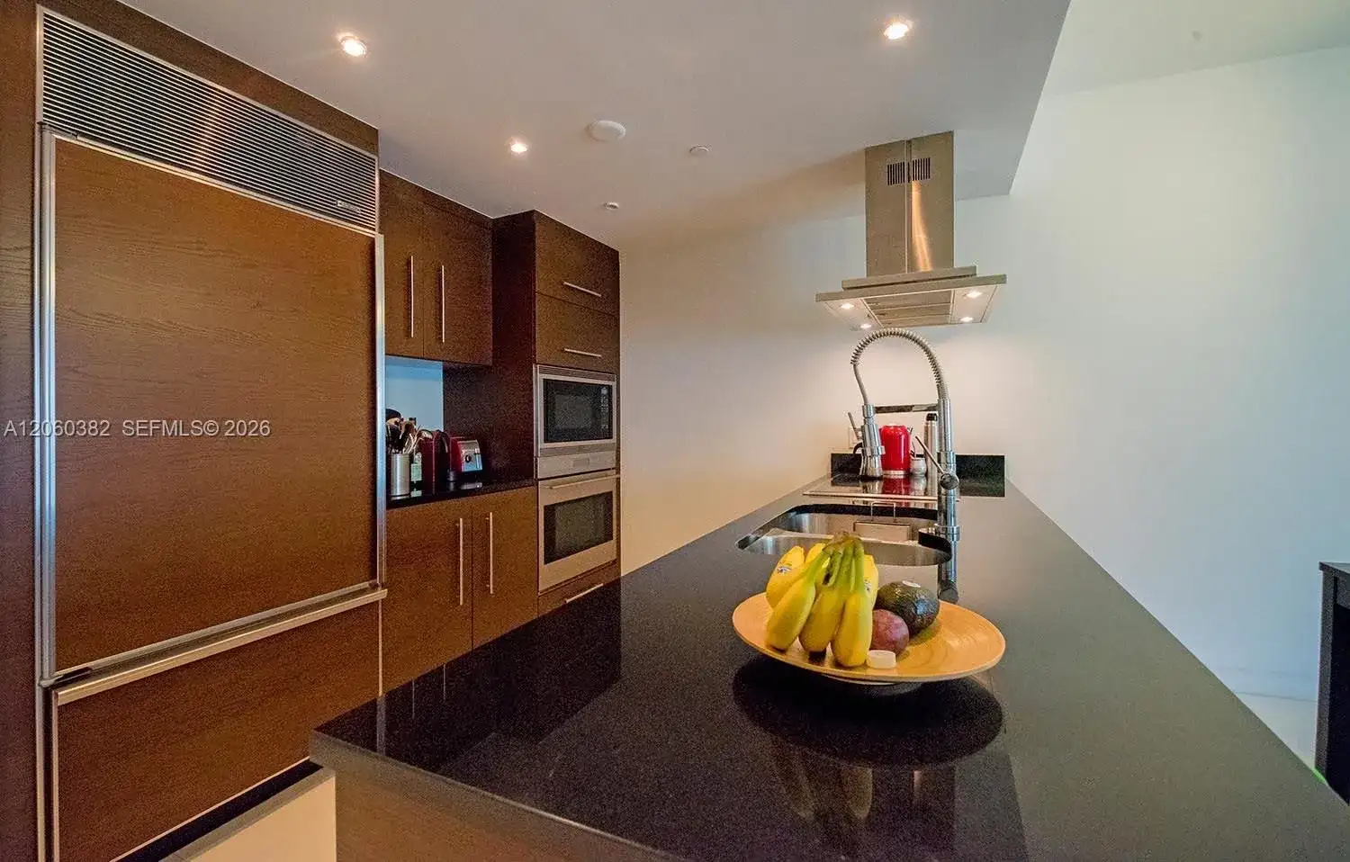 485 Brickell Ave # 2706, Miami FL 33131 photo 4