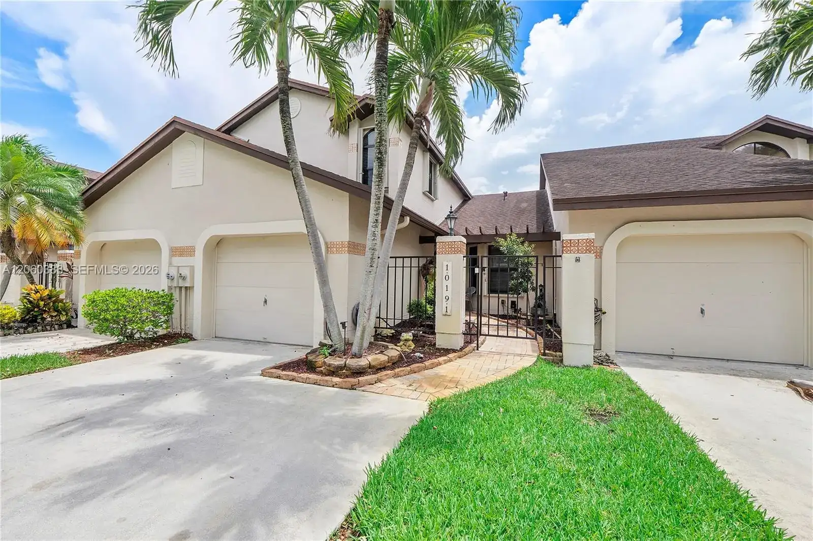 10191 SW 137th Pl, Miami FL 33186 photo 2