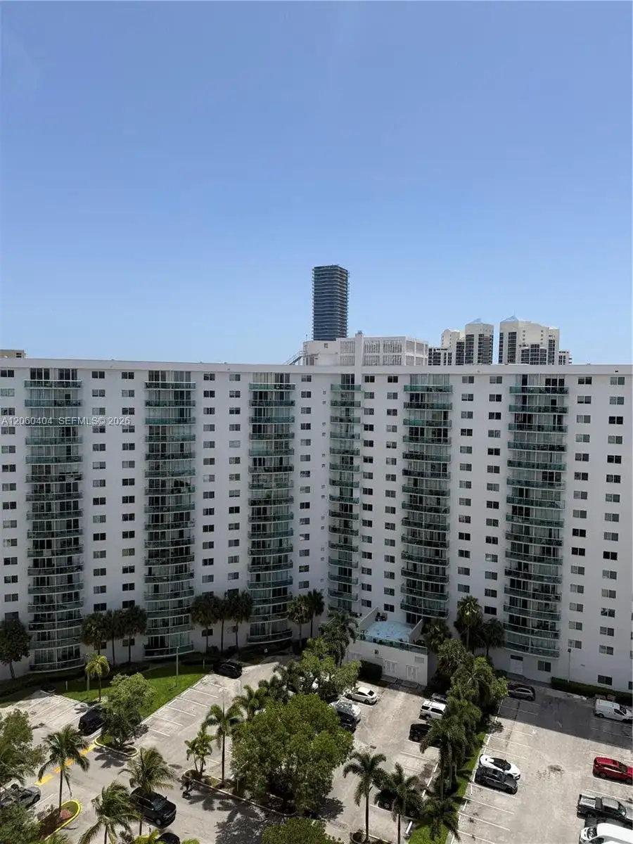 19390 Collins Ave # 6, Sunny Isles Beach FL 33160 photo 2