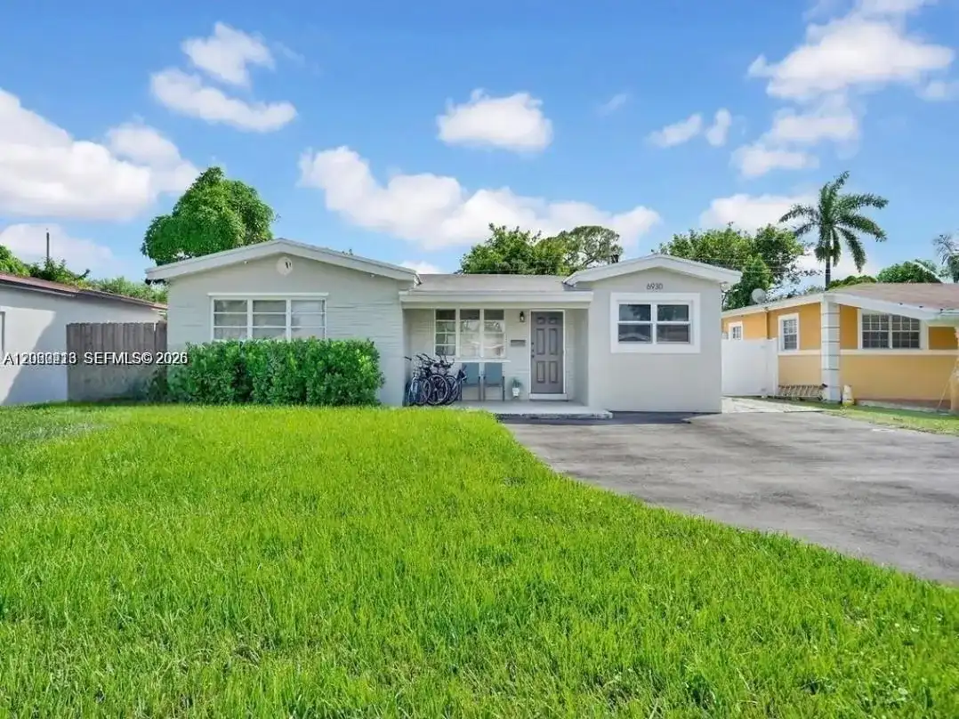 6930 SW 12th St # 0, Pembroke Pines FL 33023
