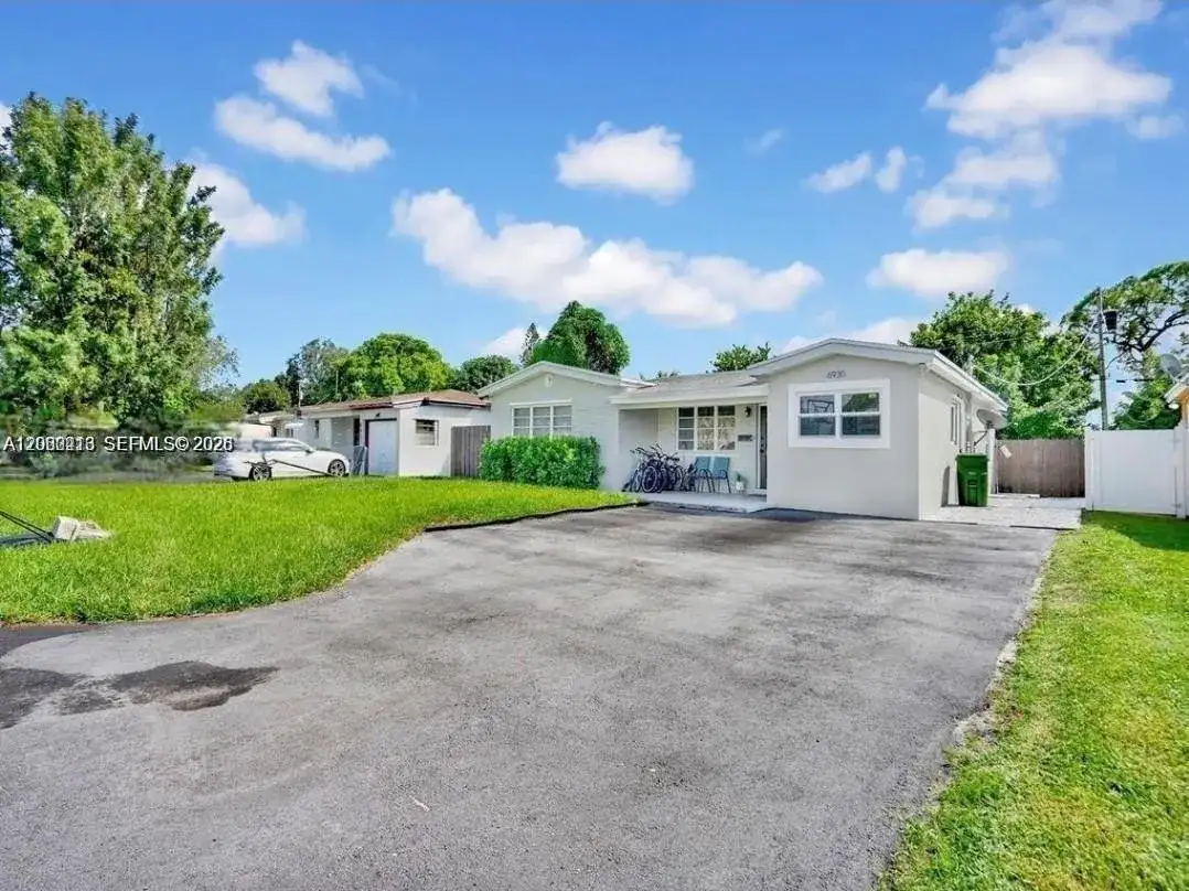 6930 SW 12th St # 0, Pembroke Pines FL 33023 photo 2