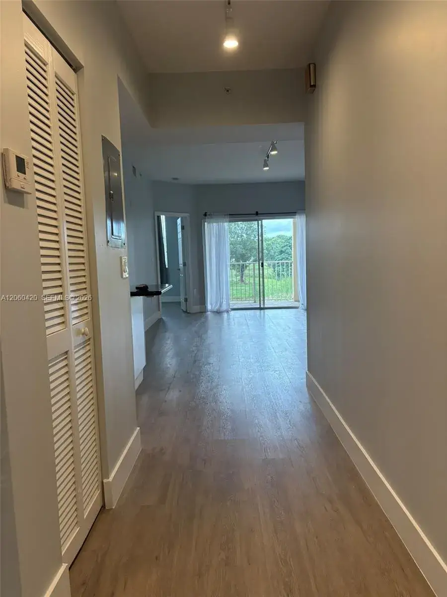 2100 Greenview Shores Blvd # 513, Wellington FL 33414