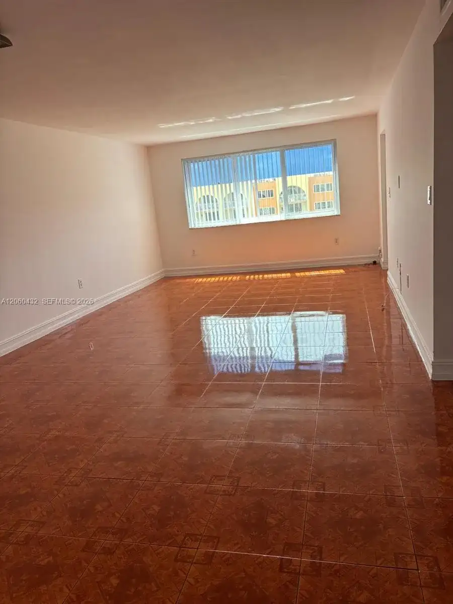 6990 NW 186th St # 515, Hialeah FL 33015 photo 5