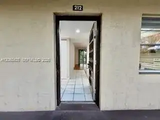 3121 NW 47th Ter # 212, Lauderdale Lakes FL 33319 photo 3