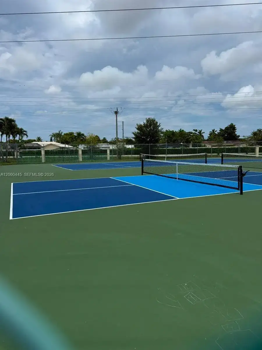 3680 N 56th Ave # 823, Hollywood FL 33021 photo 3