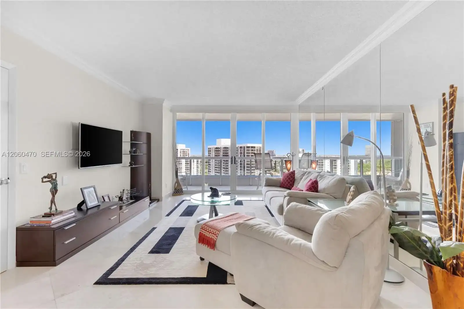 21055 Yacht Club Dr # 1804, Aventura FL 33180