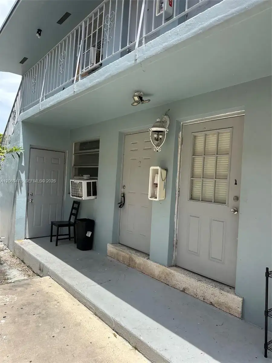 238 SW 18th Ave # 2, Miami FL 33135 photo 2