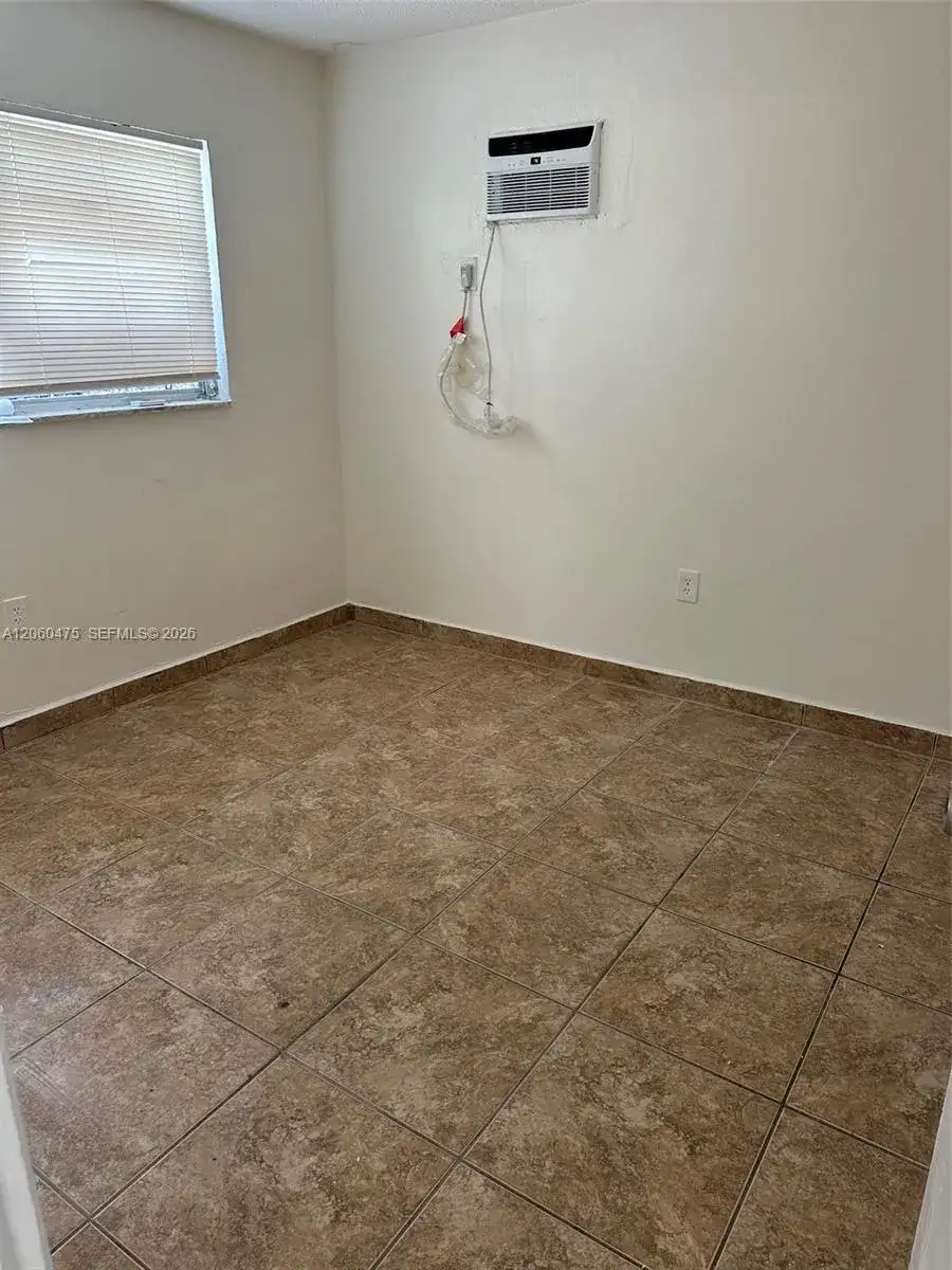 238 SW 18th Ave # 2, Miami FL 33135 photo 4