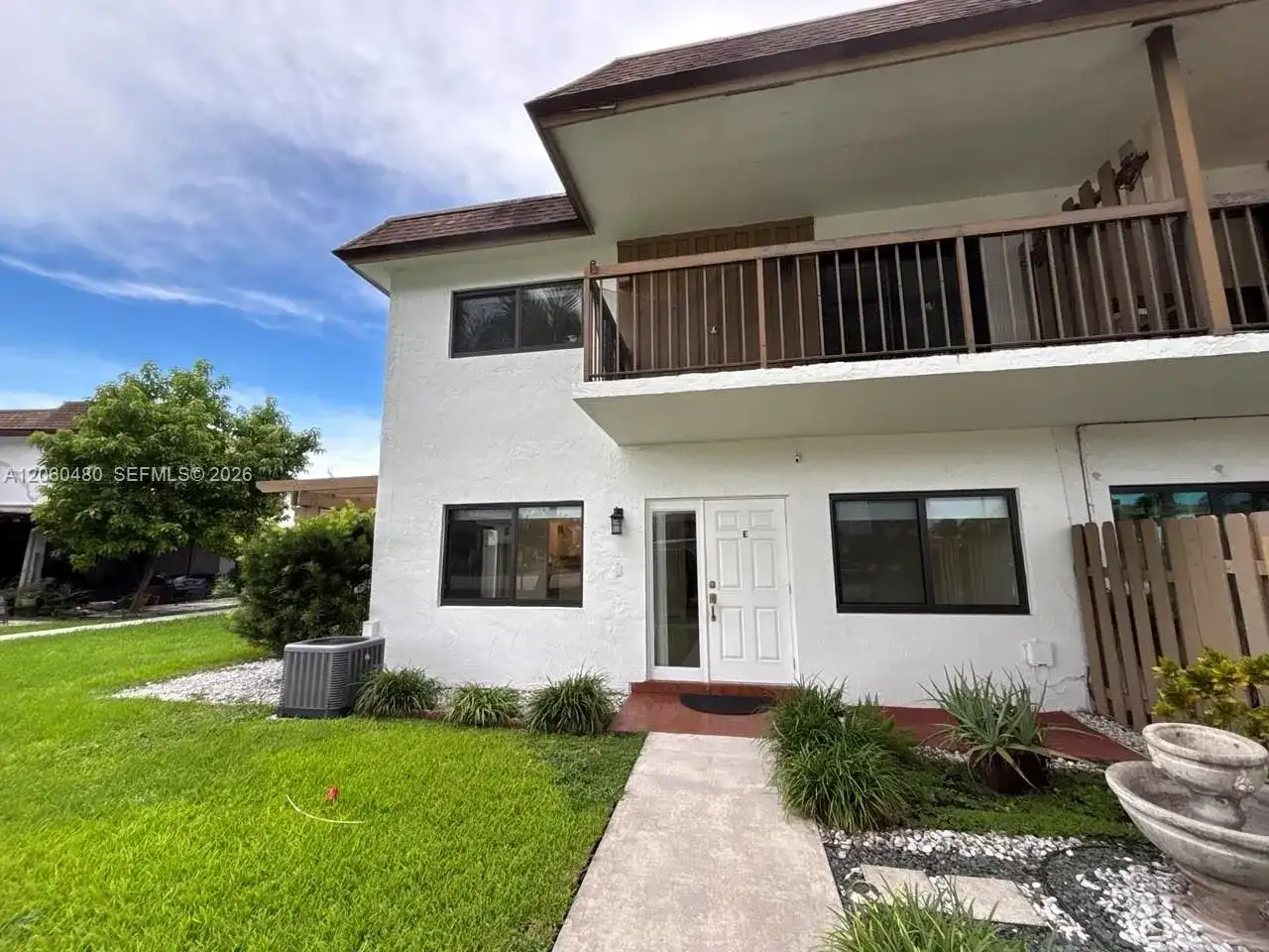 6900 NW 169th St # 137G, Hialeah FL 33015