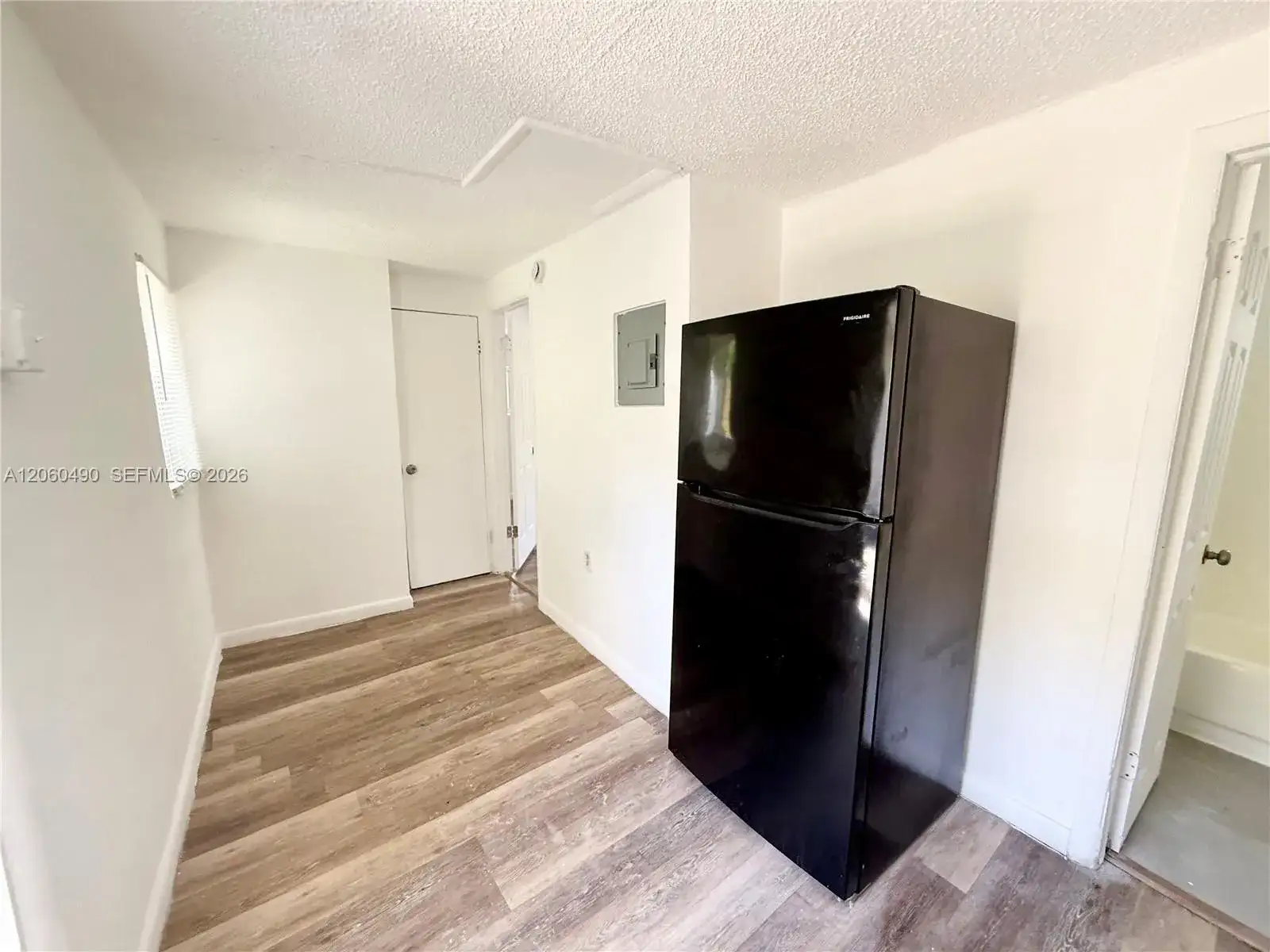 2160 NW 29th St # 6, Oakland Park FL 33311 photo 4
