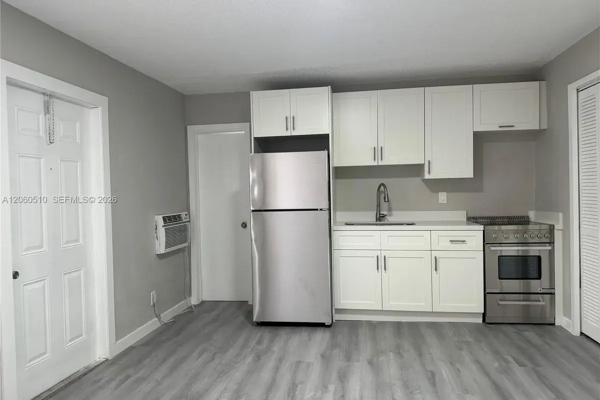 501 SE 23rd St # 12, Fort Lauderdale FL 33316
