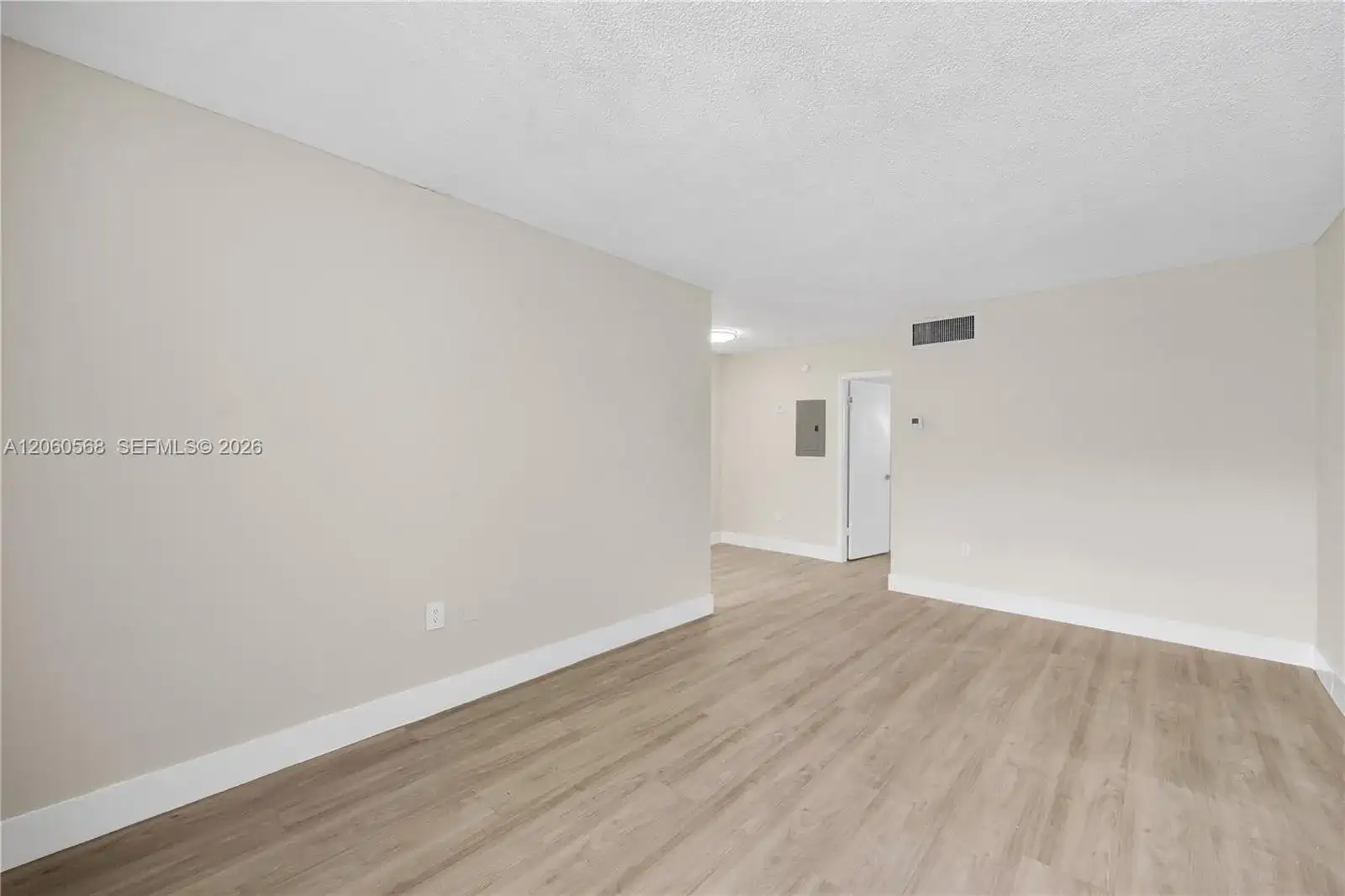 1720 Cleveland St # 211W, Hollywood FL 33020 photo 4