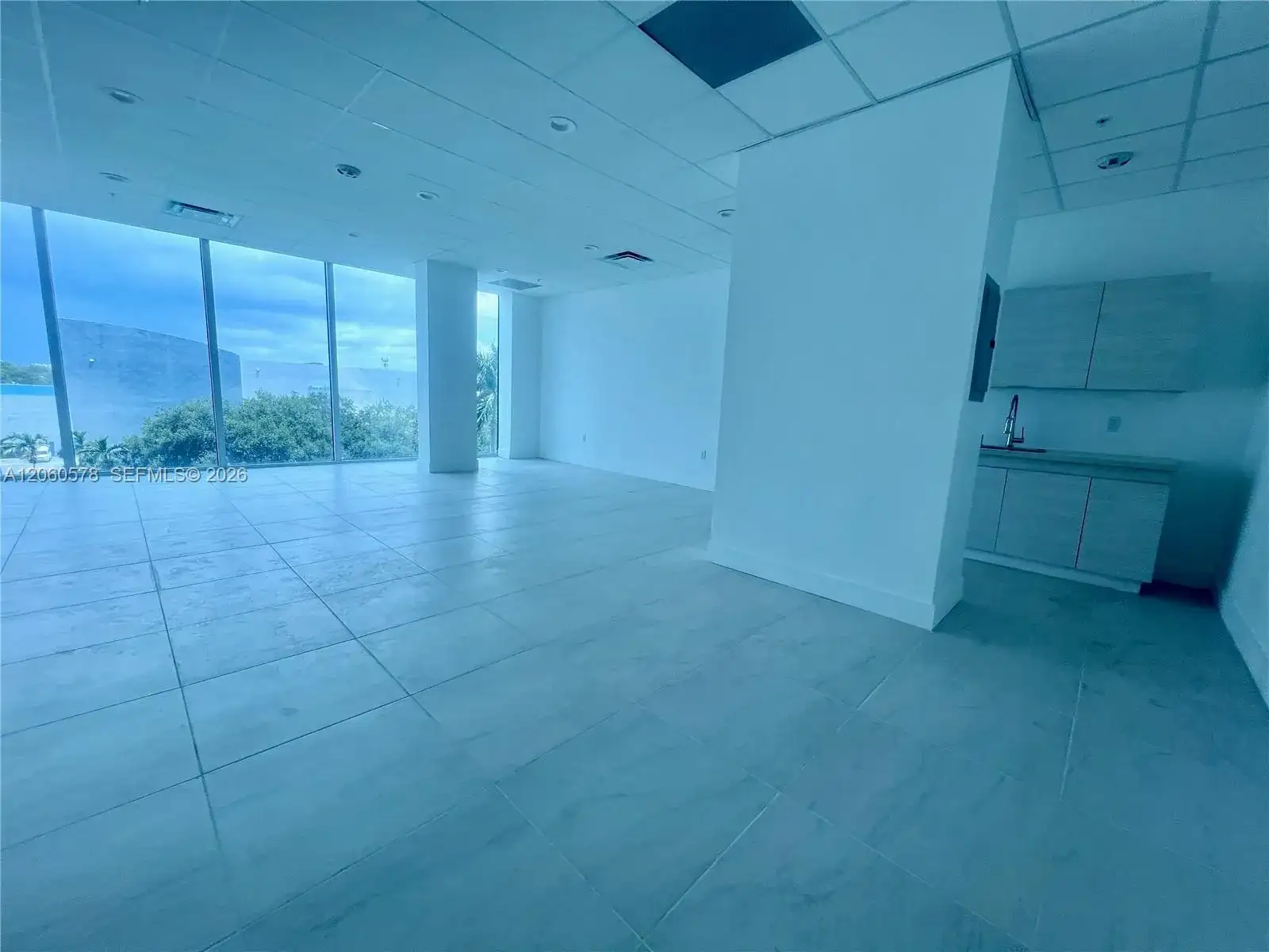 10450 NW 33rd St # 302, Doral FL 33172 photo 4