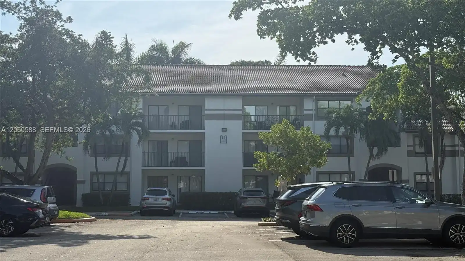 530 S Park Rd # 11, Hollywood FL 33021 photo 2