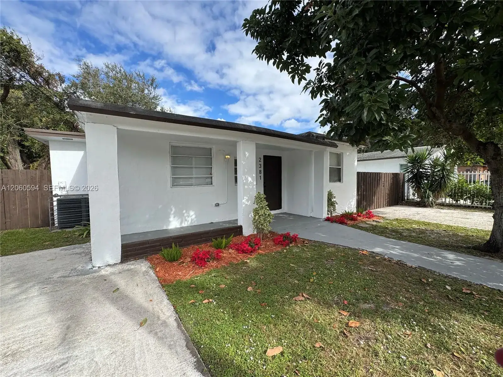 2381 NW 153rd St, Miami Gardens FL 33054 photo 3