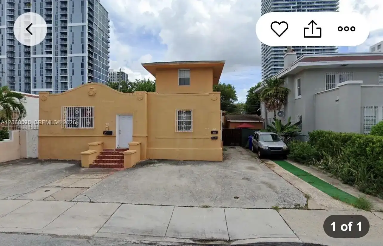 215 NE 27th St # A, Miami FL 33137