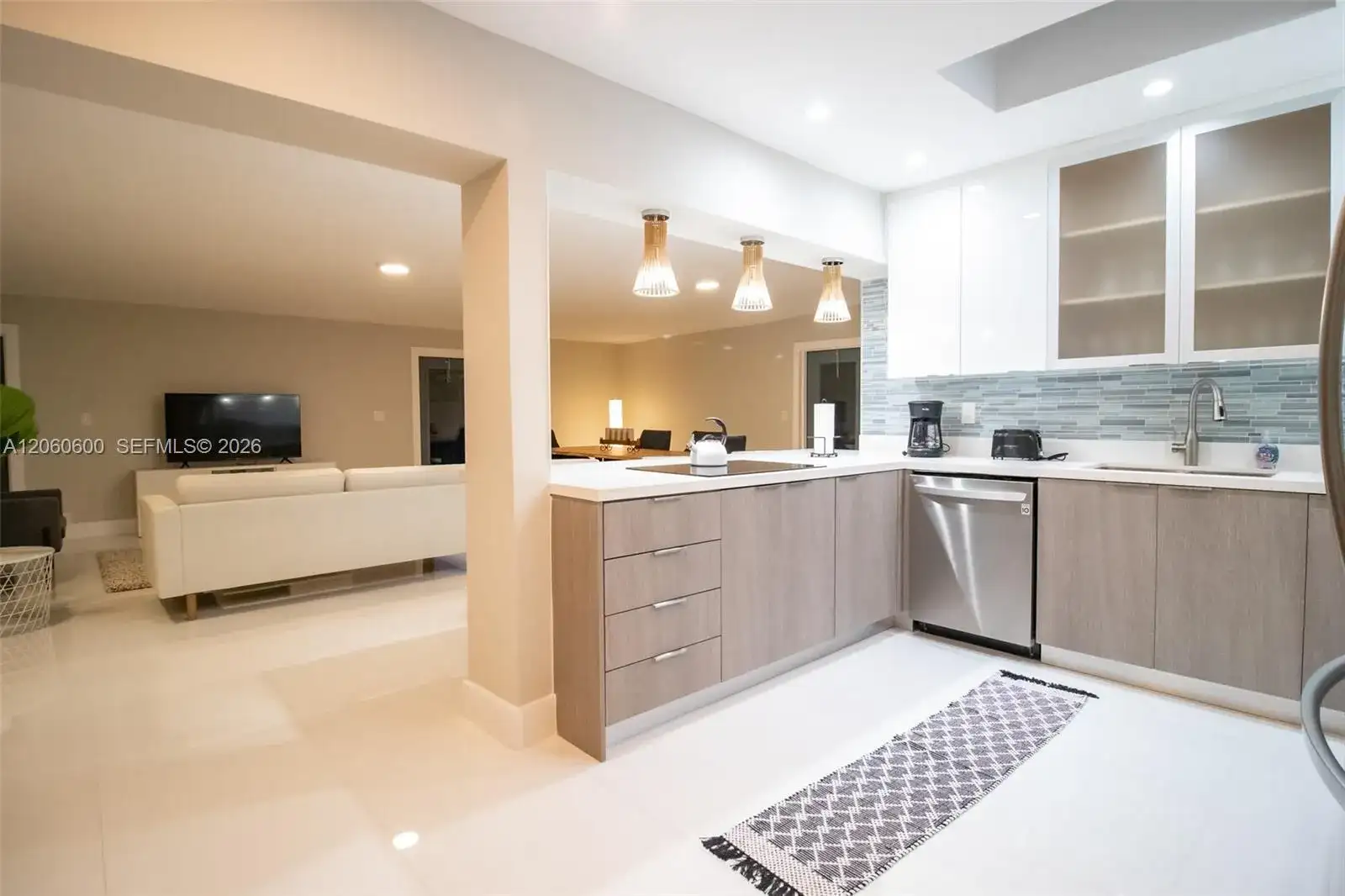 1321 NE 14th St, Fort Lauderdale FL 33304 photo 5