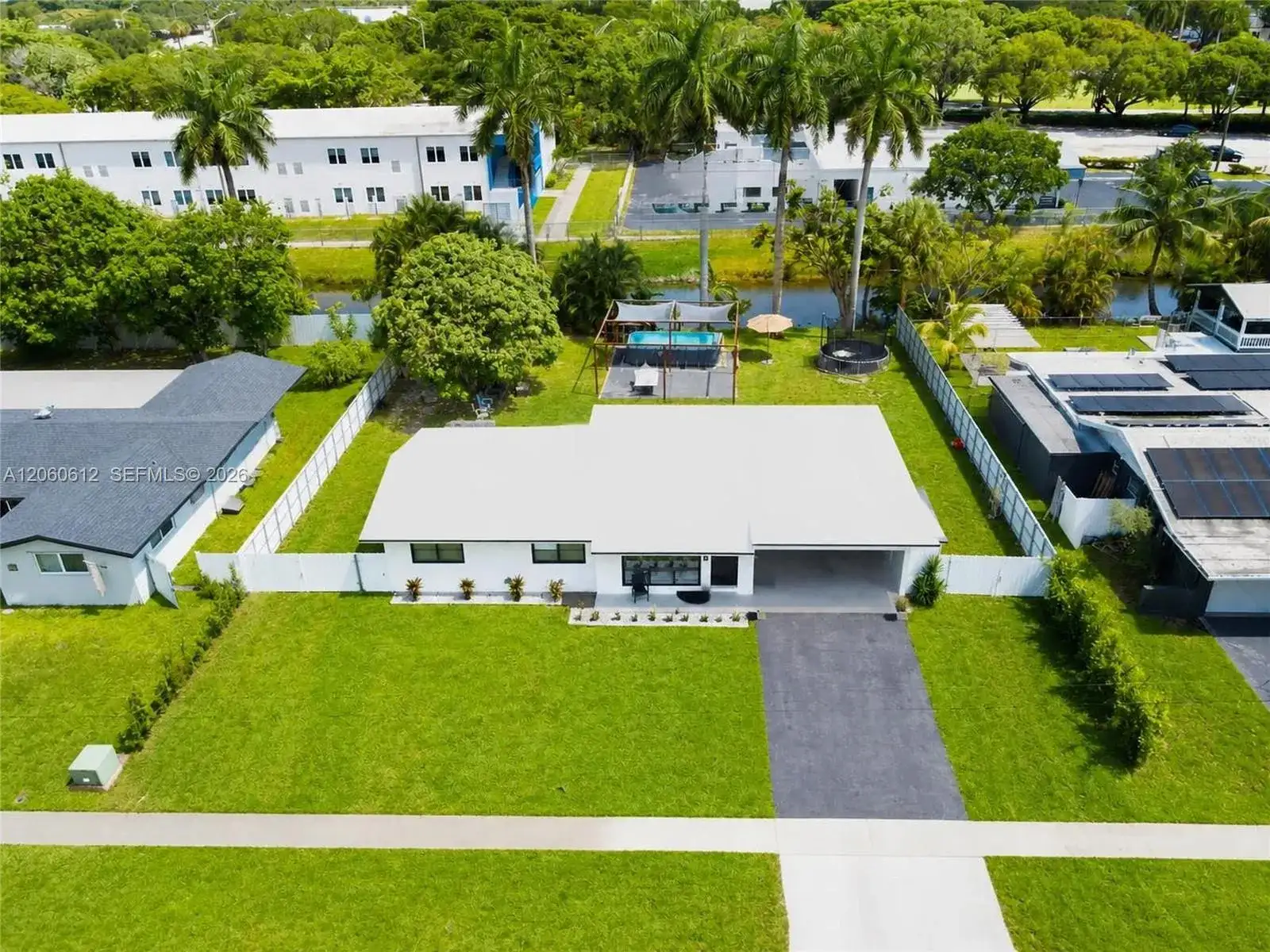 6601 NW 9th St, Plantation FL 33317 photo 2